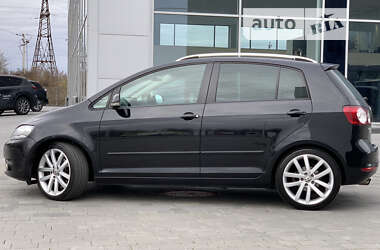 Хэтчбек Volkswagen Golf Plus 2010 в 