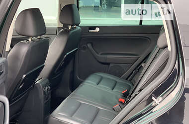 Хэтчбек Volkswagen Golf Plus 2010 в 