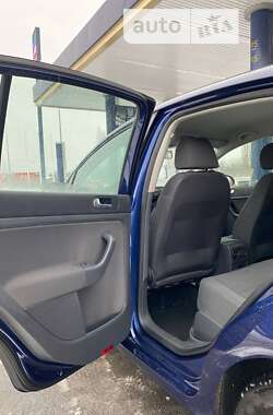 Хэтчбек Volkswagen Golf Plus 2009 в Хороле