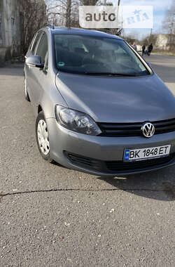 Хэтчбек Volkswagen Golf Plus 2011 в Дубно