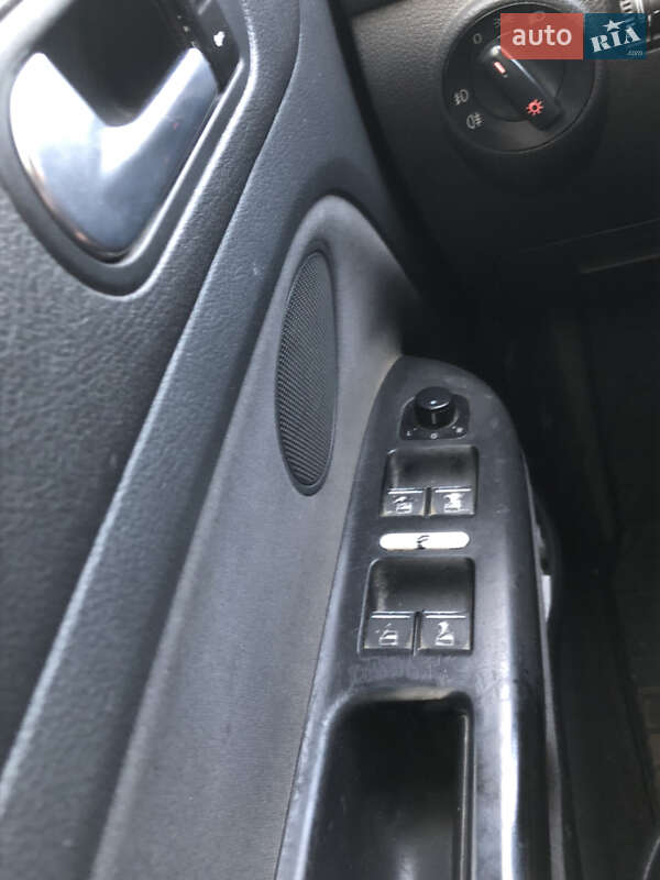 Хетчбек Volkswagen Golf Plus 2005 в Долині