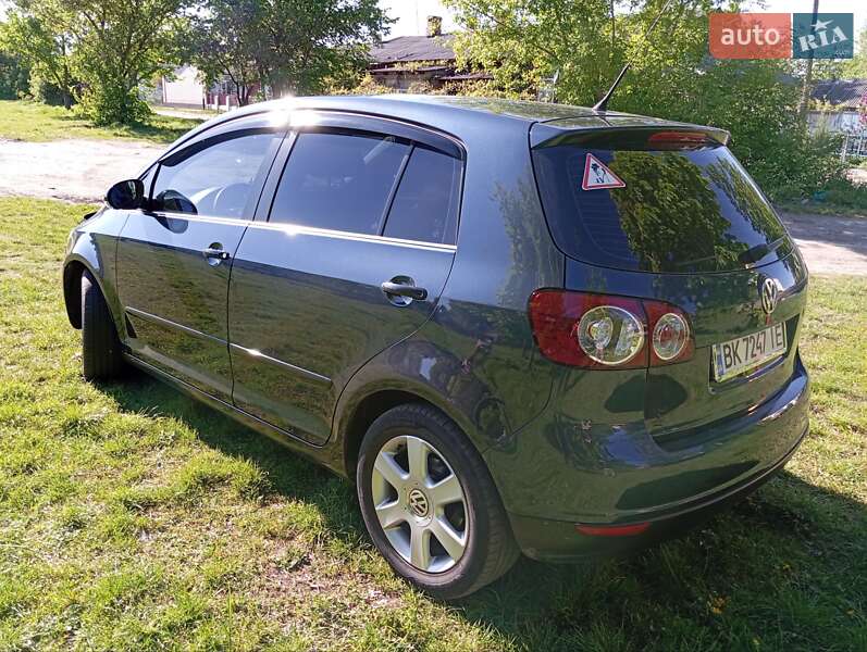 Хетчбек Volkswagen Golf Plus 2007 в Сарнах