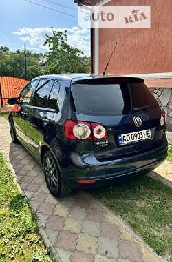 Хетчбек Volkswagen Golf Plus 2008 в Сваляві