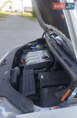 Хэтчбек Volkswagen Golf Plus 2005 в 
