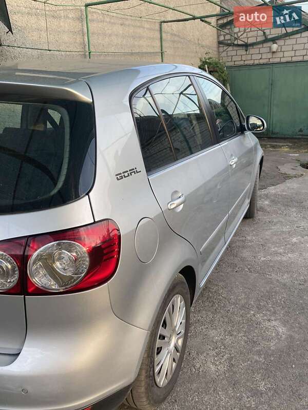 Хетчбек Volkswagen Golf Plus 2006 в Первомайську