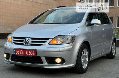 Хетчбек Volkswagen Golf Plus 2008 в Лубнах