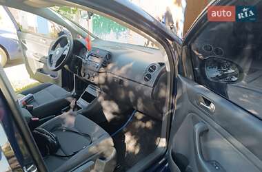 Хэтчбек Volkswagen Golf Plus 2008 в 