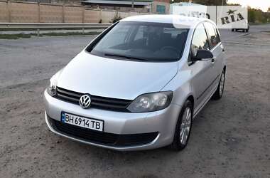 Хэтчбек Volkswagen Golf Plus 2011 в Подольске