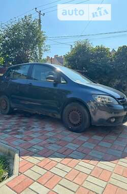 Хэтчбек Volkswagen Golf Plus 2008 в 