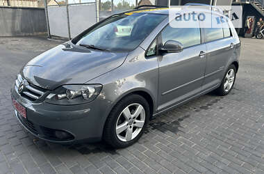 Хэтчбек Volkswagen Golf Plus 2009 в Киверцах