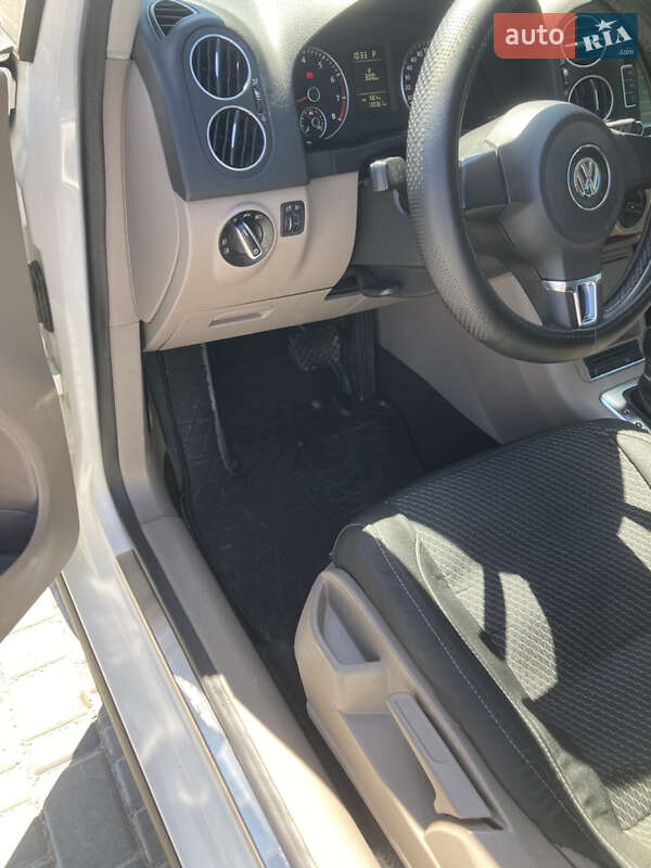 Хетчбек Volkswagen Golf Plus 2011 в Кропивницькому