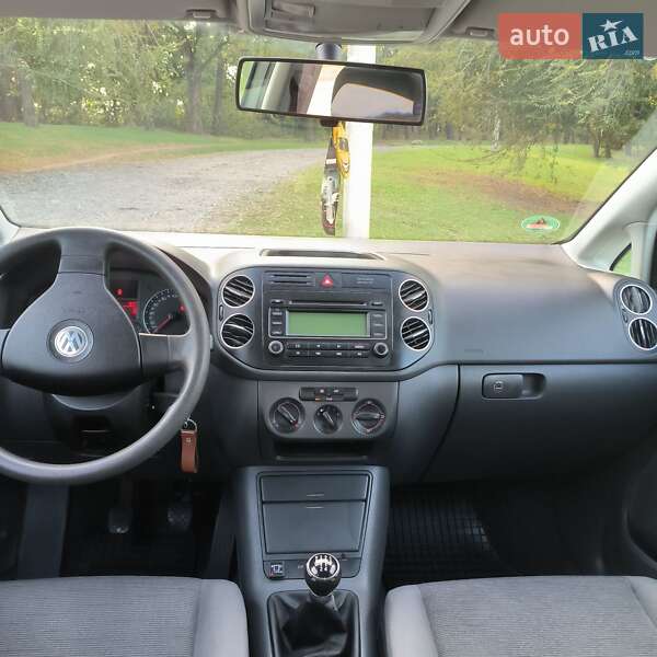 Хетчбек Volkswagen Golf Plus 2005 в Кам'янському