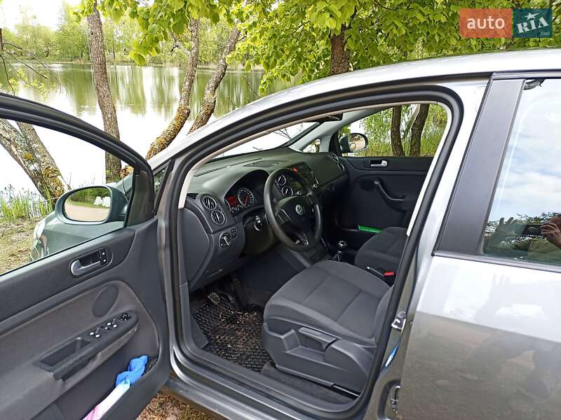 Хетчбек Volkswagen Golf Plus 2006 в Коростені