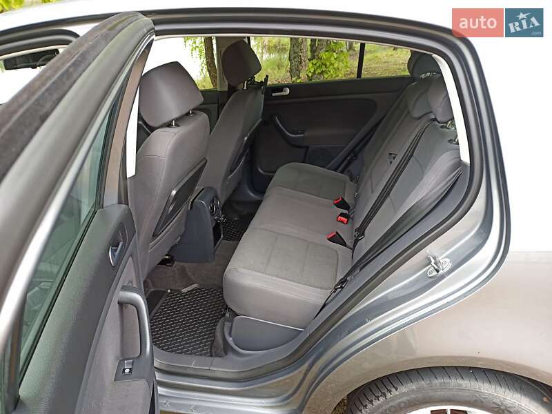 Хетчбек Volkswagen Golf Plus 2006 в Коростені