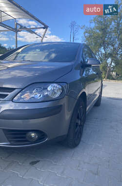 Хэтчбек Volkswagen Golf Plus 2006 в Киеве