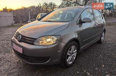 Хэтчбек Volkswagen Golf Plus 2009 в Ровно