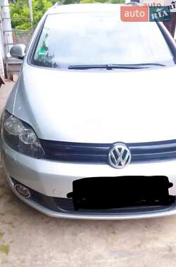 Хэтчбек Volkswagen Golf Plus 2010 в Могилев-Подольске