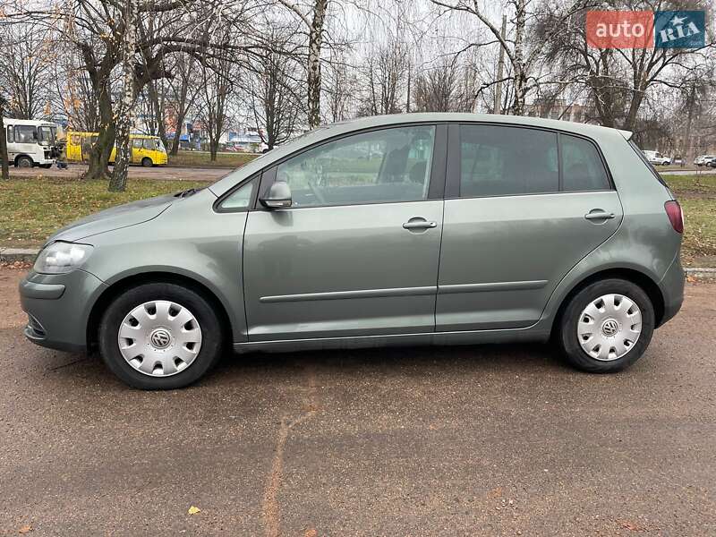 Хетчбек Volkswagen Golf Plus 2005 в Черкасах фото 3 Хетчбек Volkswagen Golf Plus 2005 в Черкасах
