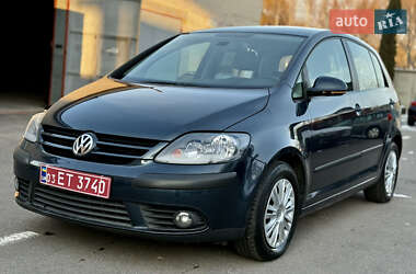 Хэтчбек Volkswagen Golf Plus 2008 в Ровно