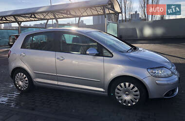 Хэтчбек Volkswagen Golf Plus 2008 в Киеве