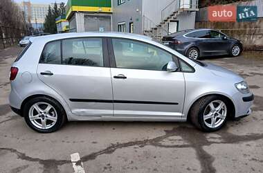 Хэтчбек Volkswagen Golf Plus 2006 в 