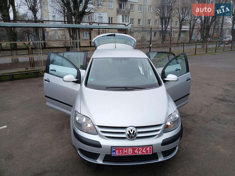 Хэтчбек Volkswagen Golf Plus 2006 в 