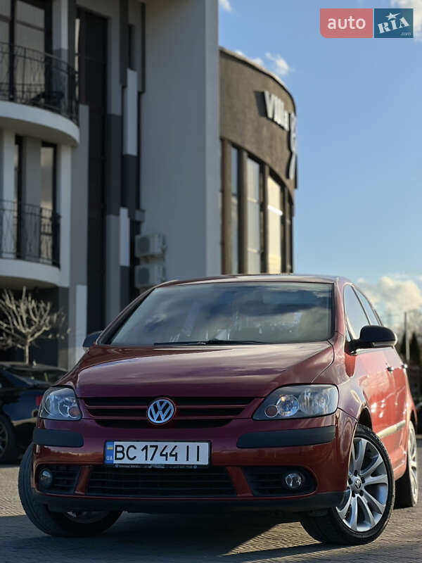 Хетчбек Volkswagen Golf Plus 2008 в Стрию