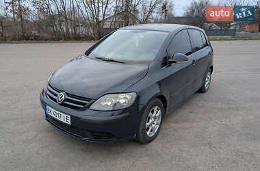 Хэтчбек Volkswagen Golf Plus 2005 в Заречном