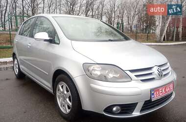 Хэтчбек Volkswagen Golf Plus 2008 в Киеве