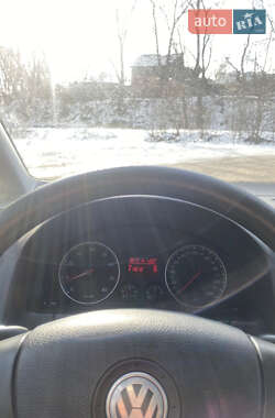 Хетчбек Volkswagen Golf Plus 2005 в 