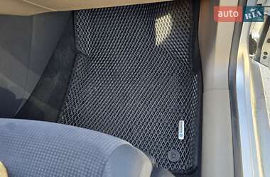 Хэтчбек Volkswagen Golf Plus 2010 в 