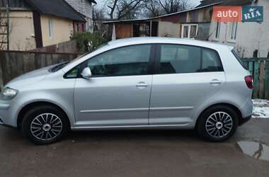 Хэтчбек Volkswagen Golf Plus 2005 в 
