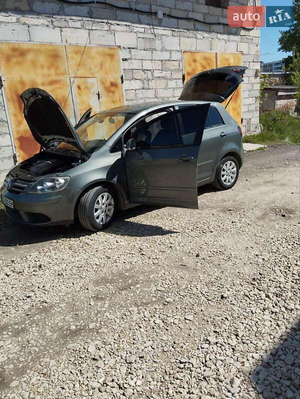 Хетчбек Volkswagen Golf Plus 2005 в Золочеві