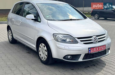 Хэтчбек Volkswagen Golf Plus 2005 в 