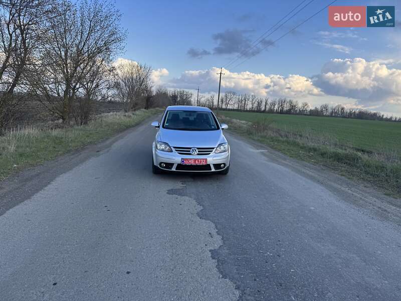 Хетчбек Volkswagen Golf Plus 2007 в 