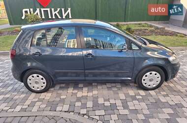 Хетчбек Volkswagen Golf Plus 2005 в 