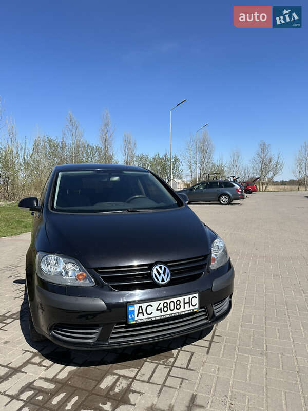 Хэтчбек Volkswagen Golf Plus 2006 в 