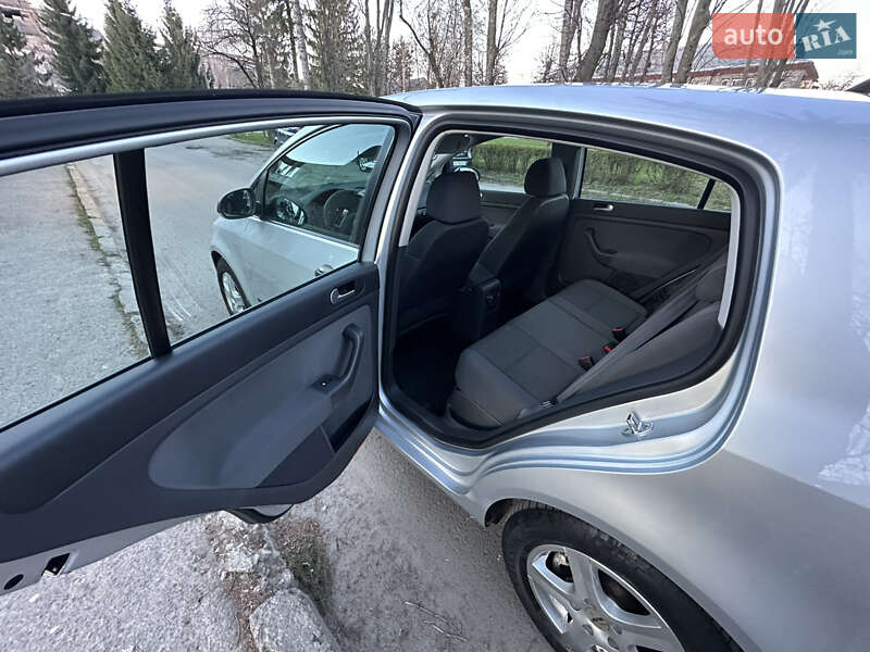 Хетчбек Volkswagen Golf Plus 2008 в Луцьку