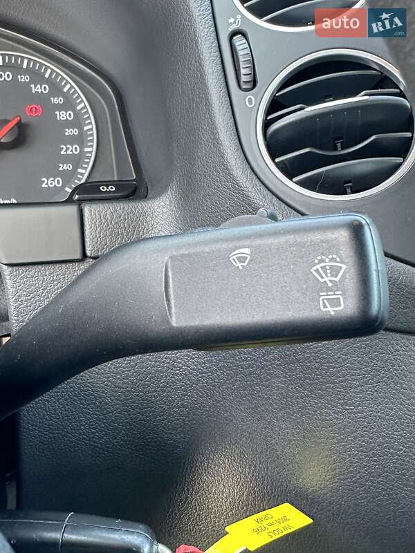 Хетчбек Volkswagen Golf Plus 2005 в Білогородці