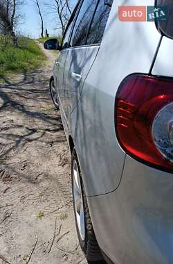 Хэтчбек Volkswagen Golf Plus 2008 в 
