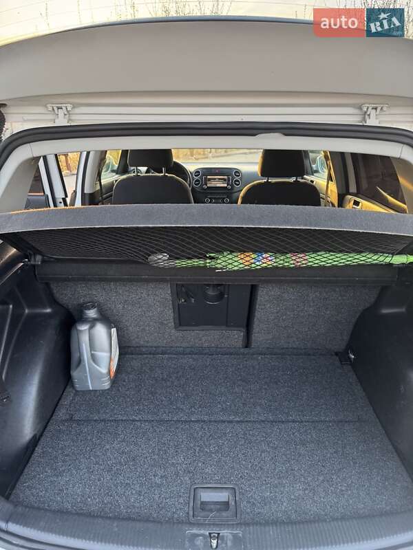 Хетчбек Volkswagen Golf Plus 2012 в Городку