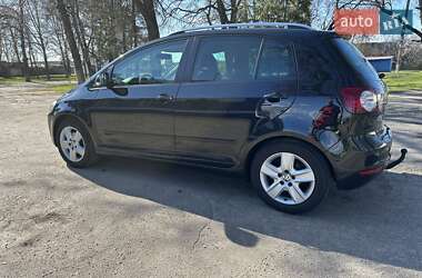 Хэтчбек Volkswagen Golf Plus 2009 в 