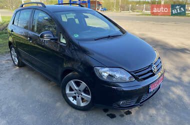 Хэтчбек Volkswagen Golf Plus 2008 в 
