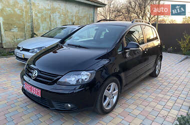 Хэтчбек Volkswagen Golf Plus 2008 в 