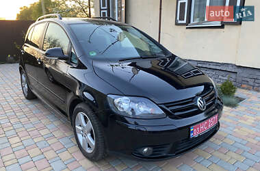 Хэтчбек Volkswagen Golf Plus 2008 в 