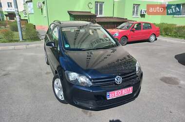 Хетчбек Volkswagen Golf Plus 2009 в 
