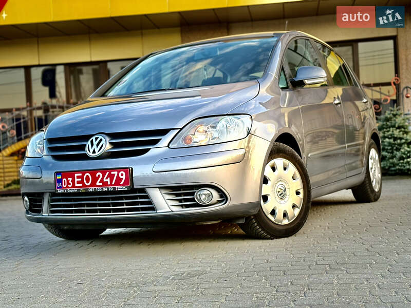 Хэтчбек Volkswagen Golf Plus 2008 в 
