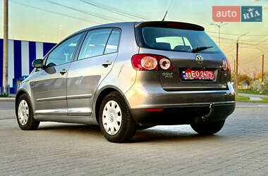 Хэтчбек Volkswagen Golf Plus 2008 в 