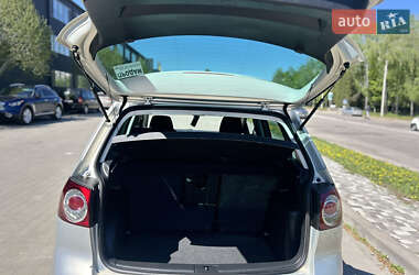 Хэтчбек Volkswagen Golf Plus 2011 в 