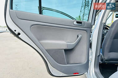 Хетчбек Volkswagen Golf Plus 2007 в 